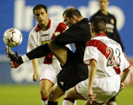 Acrobatic tackle